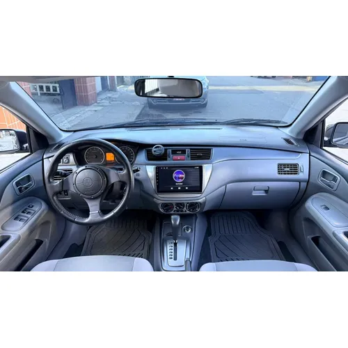 Sedã Mitsubishi Lancer 2014 en Caracas — foto 5