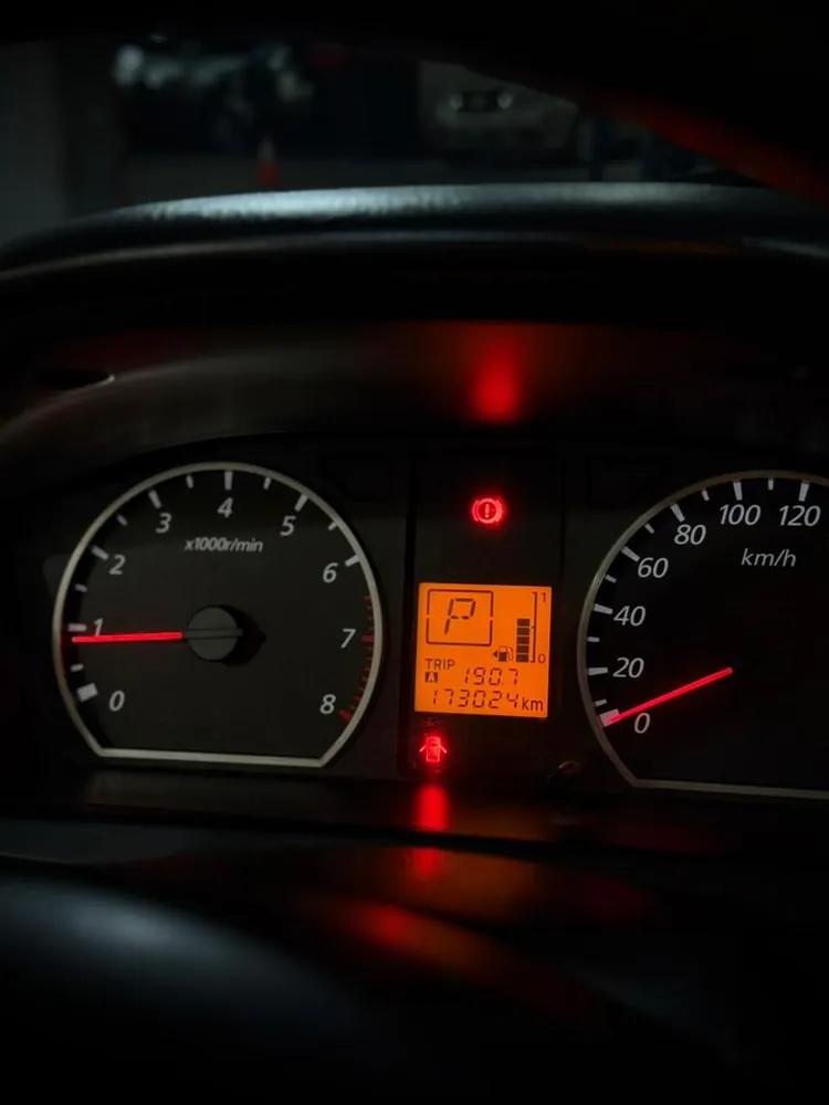 Sedã Mitsubishi Lancer GLX 2012 en Caracas — foto 12
