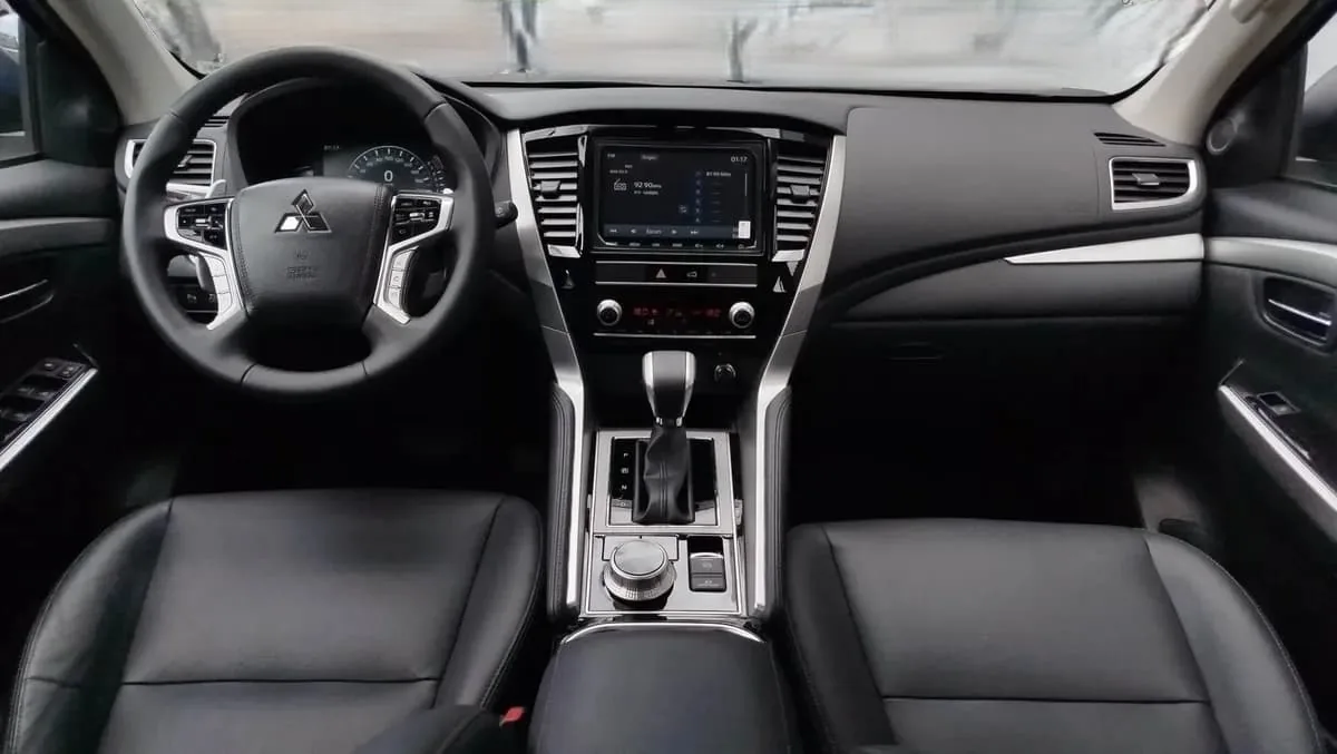 SUV Mitsubishi Montero Sport 2024 en Cumaná — foto 7