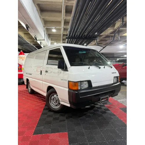 MiniVan Mitsubishi Panel L300 2015 en Caracas — foto 3