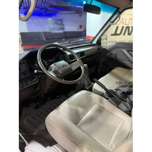 MiniVan Mitsubishi Panel L300 2015 en Caracas — foto 7
