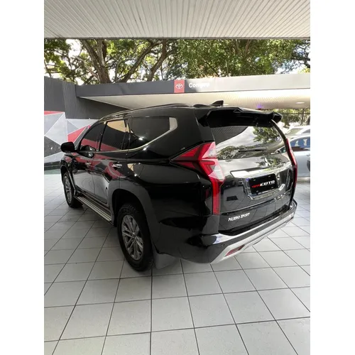 Caminhonete Mitsubishi Pajero Sport 2020 en Caracas — foto 6