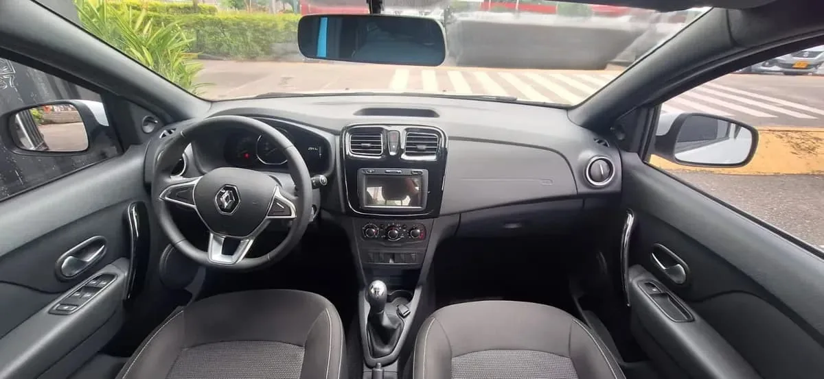 Hatchback Renault Sandero Life Plus 2026 en Maracaibo — foto 6