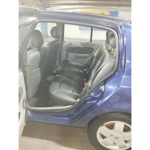 Sedã Renault Symbol 2008 en Caracas — foto 8