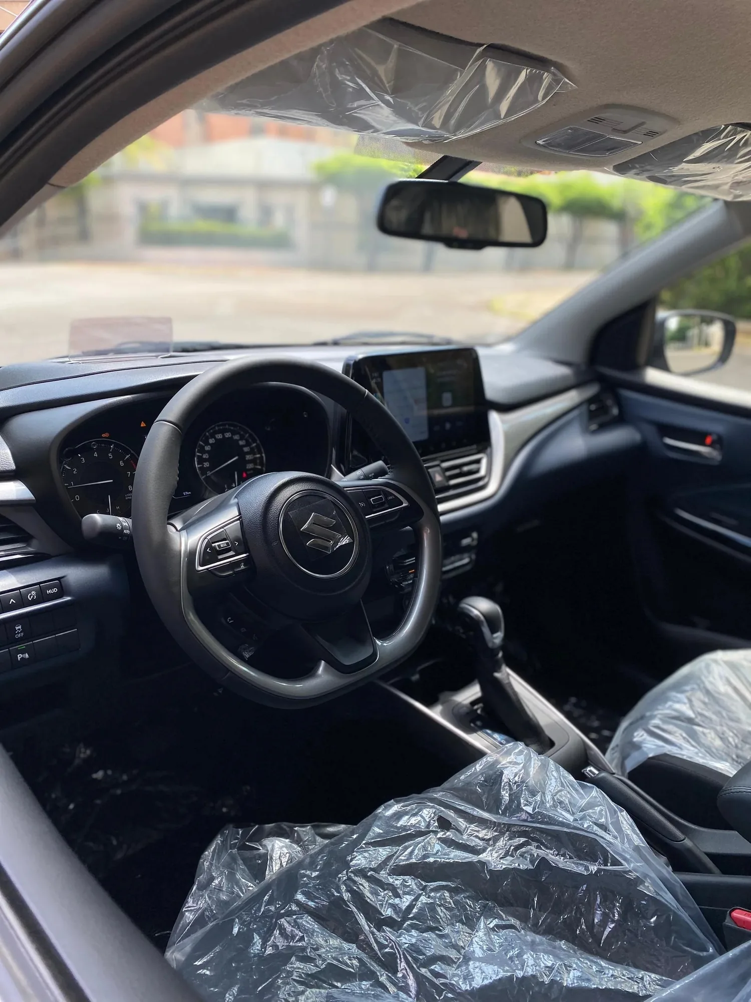 Sedã Suzuki Baleno GLX 2025 en Caracas — foto 7