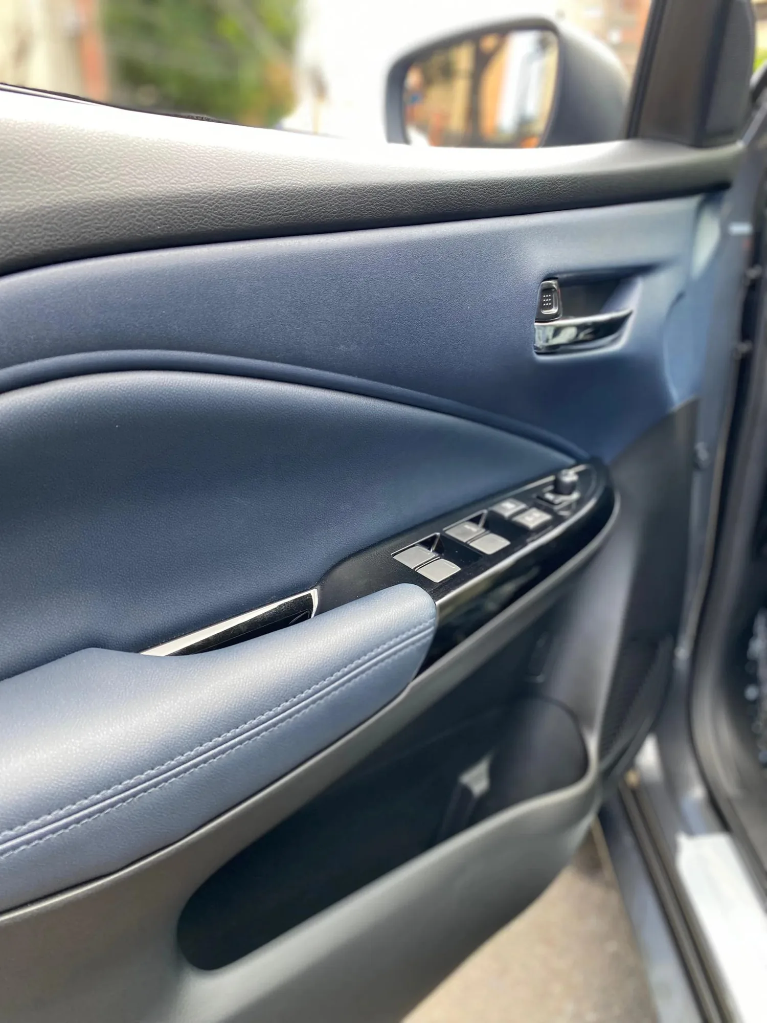 Sedã Suzuki Baleno GLX 2025 en Caracas — foto 9