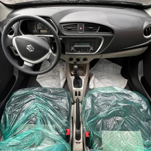 Sedã Suzuki Alto 2024 en Caracas — foto 14