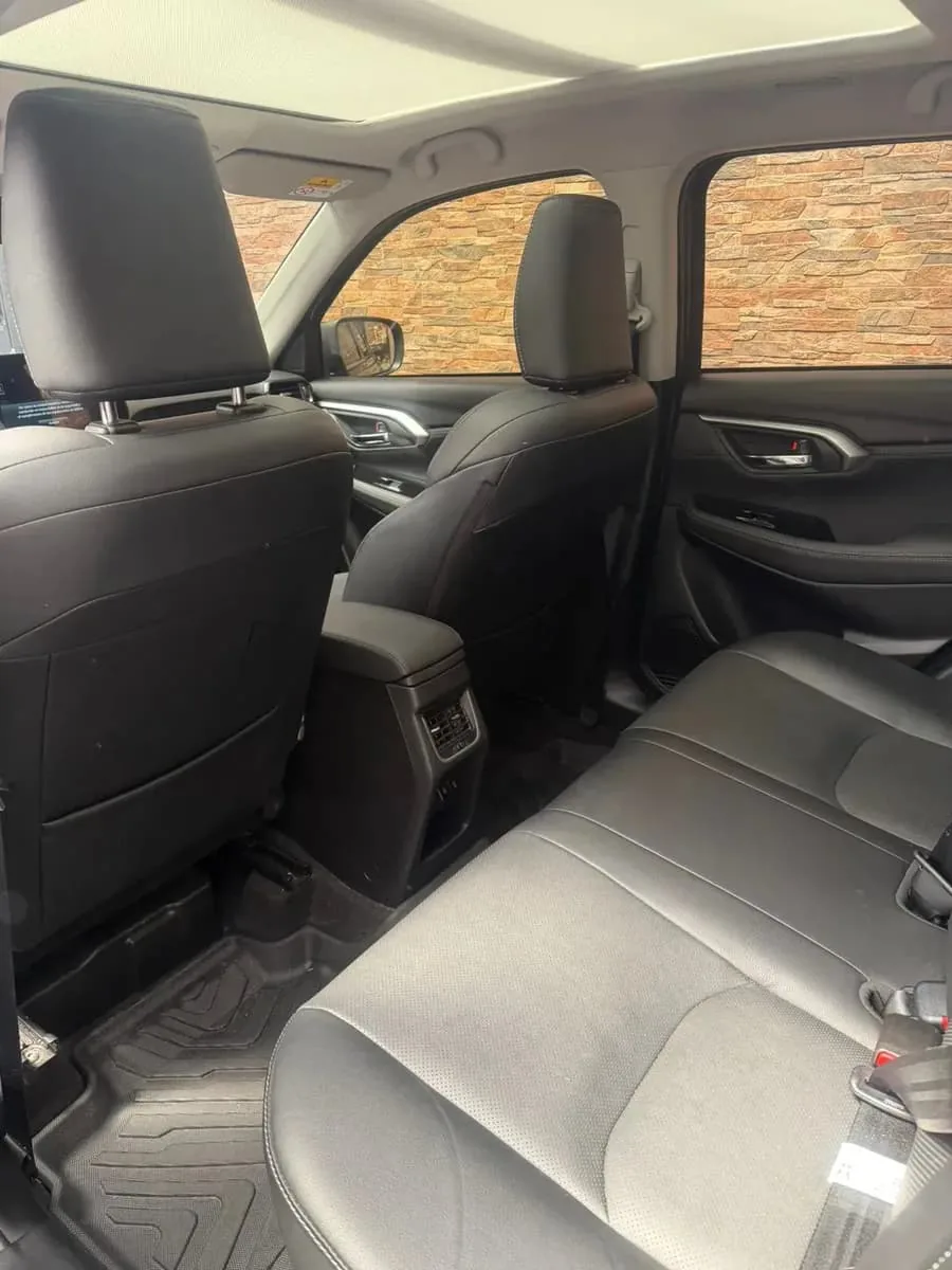 SUV Suzuki Grand Vitara 2026 en Cumaná — foto 7