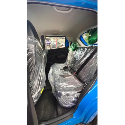 Hatchback Suzuki S-Presso LT 2024 en Caracas — foto 4