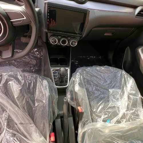 Hatchback Suzuki Swift 2024 en Caracas — foto 13