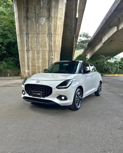 Hatchback Suzuki Swift GLX 2025 en Caracas