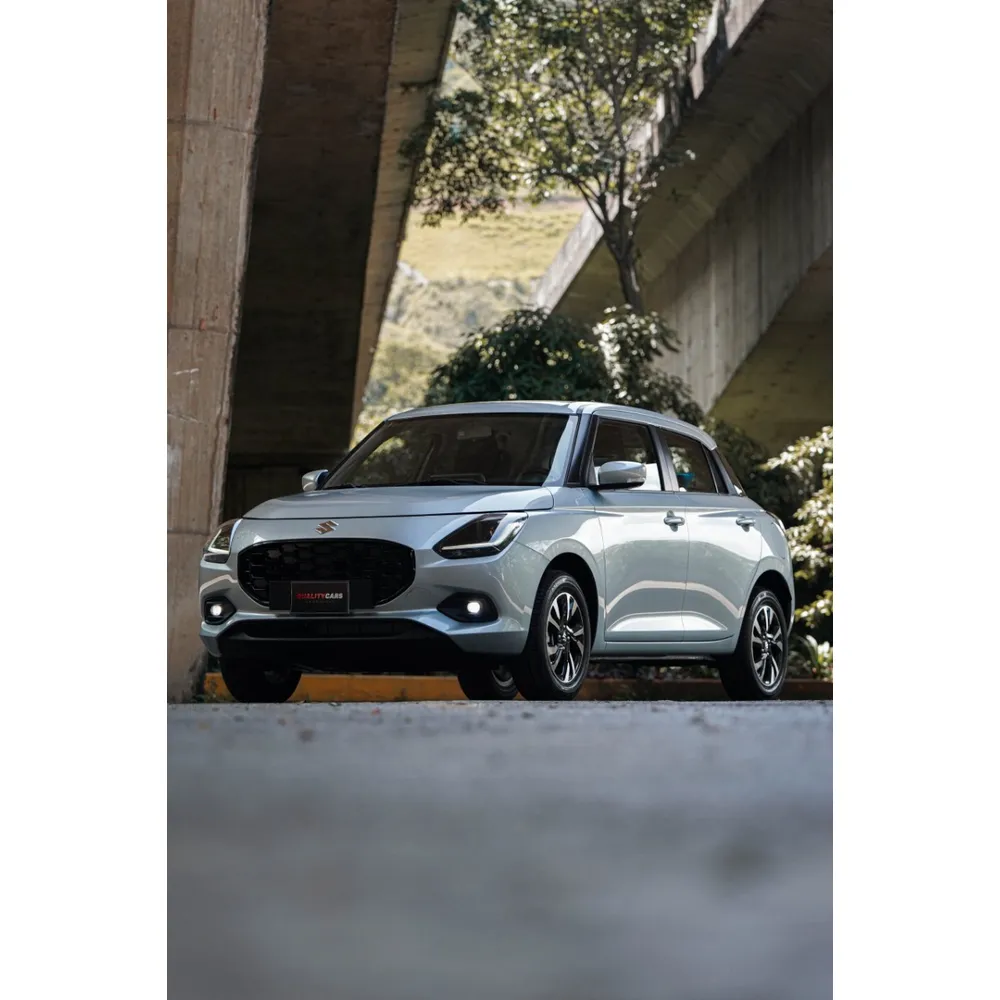 Hatchback Suzuki Swift GLX 2025 en Caracas — foto 8