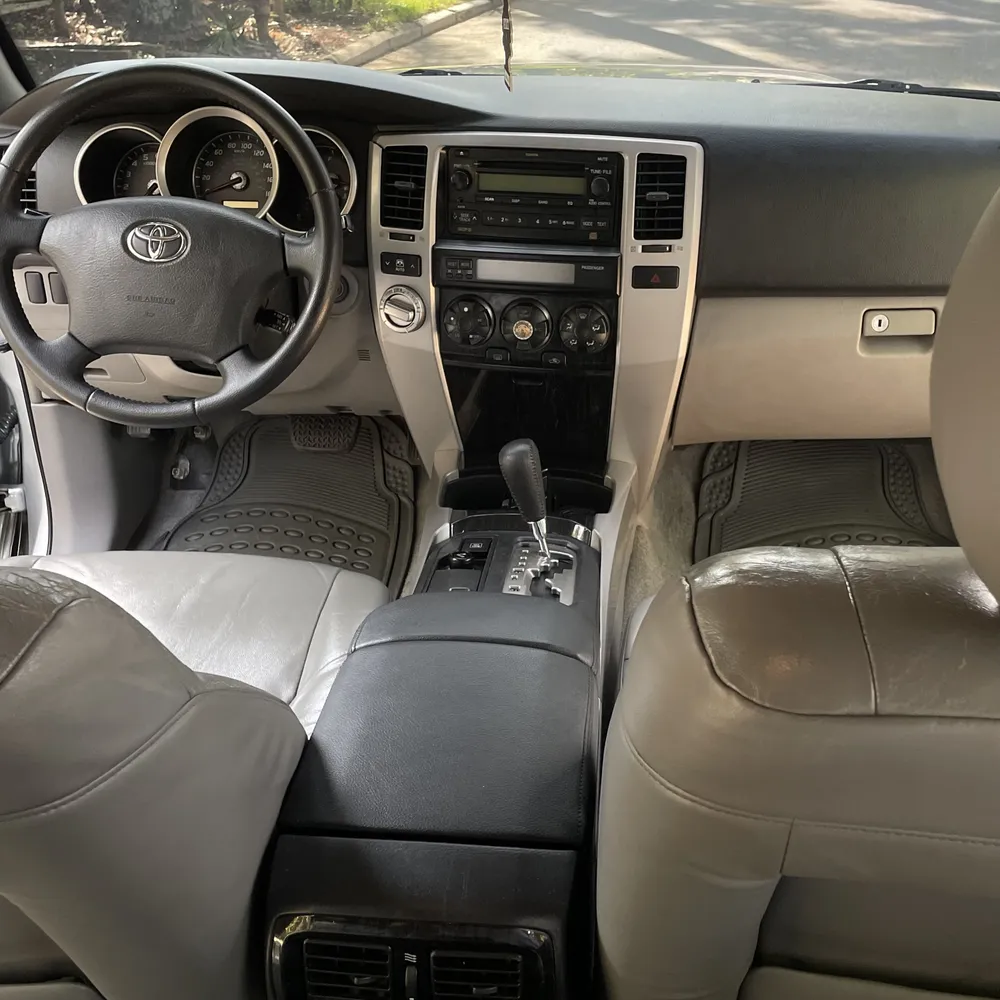 SUV Toyota 4Runner 2008 en Caracas — foto 11