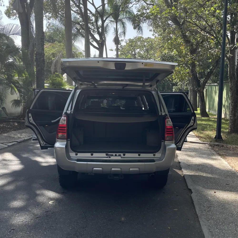 SUV Toyota 4Runner 2008 en Caracas — foto 15