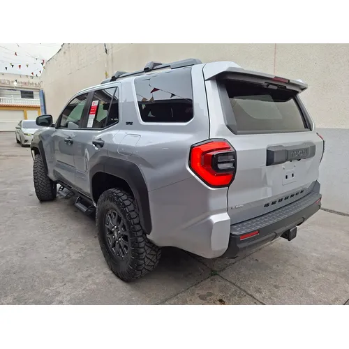 Off-Road Toyota 4Runner 2025 en Maracay — foto 4