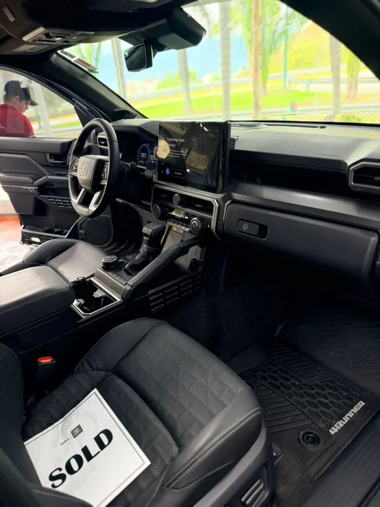 Caminhonete Toyota 4runner Trd Off Road Premium 2025 en Caracas — foto 9