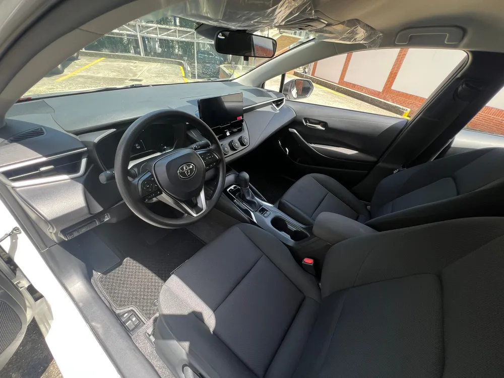 Sedã Toyota Corolla Pioner 2025 en Caracas — foto 10