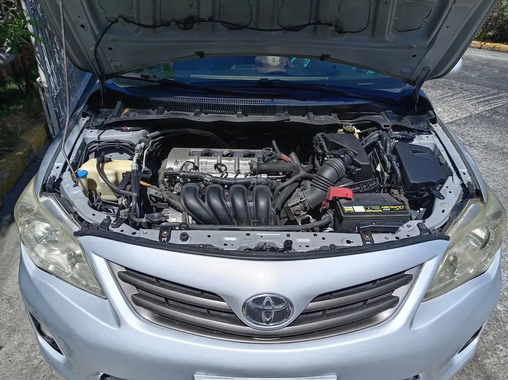 Sedã Toyota Corolla Explosion 2012 en La Guaira — foto 14