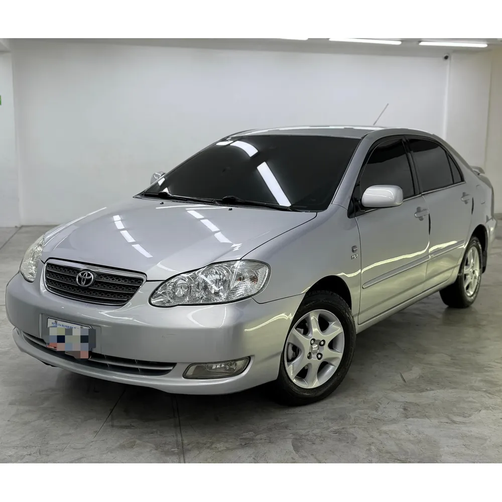 Sedã Toyota Corolla GLI 2007 en Caracas — foto 12