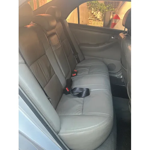 Sedã Toyota Corolla GLI 2007 en Caracas — foto 7