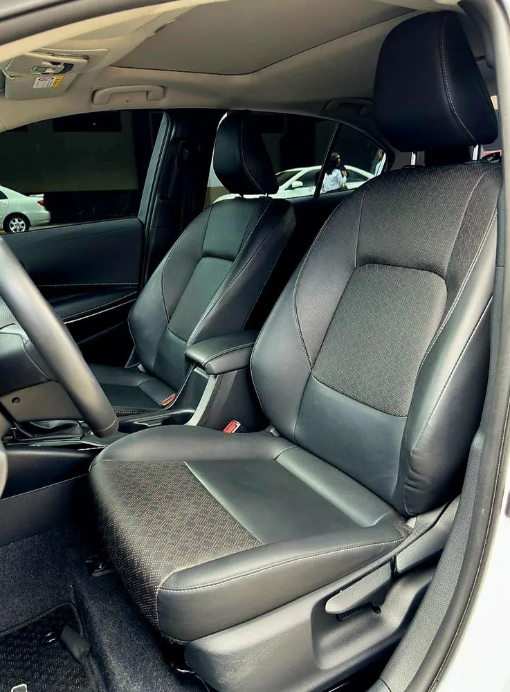 Sedã Toyota Corolla 2025 en Caracas — foto 15