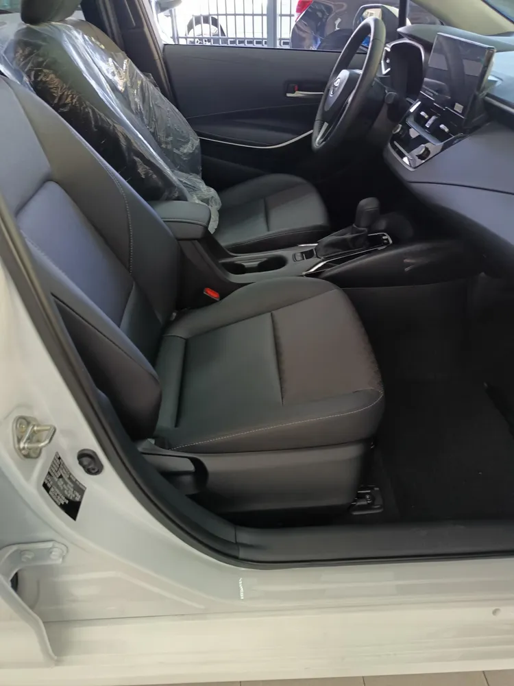 Sedã Toyota Corolla 2025 en Caracas — foto 13