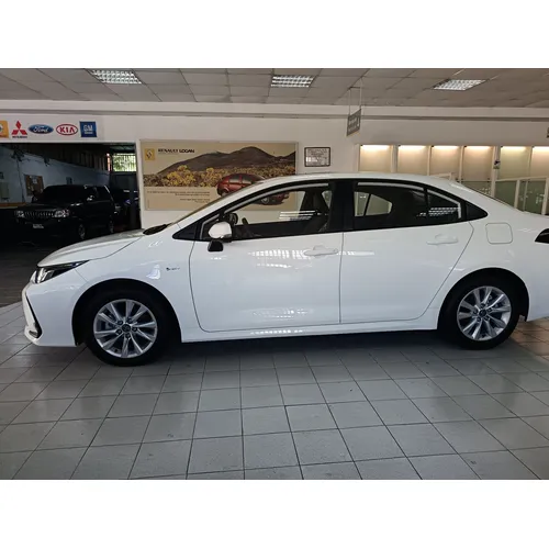 Sedã Toyota Corolla 2025 en Caracas — foto 7