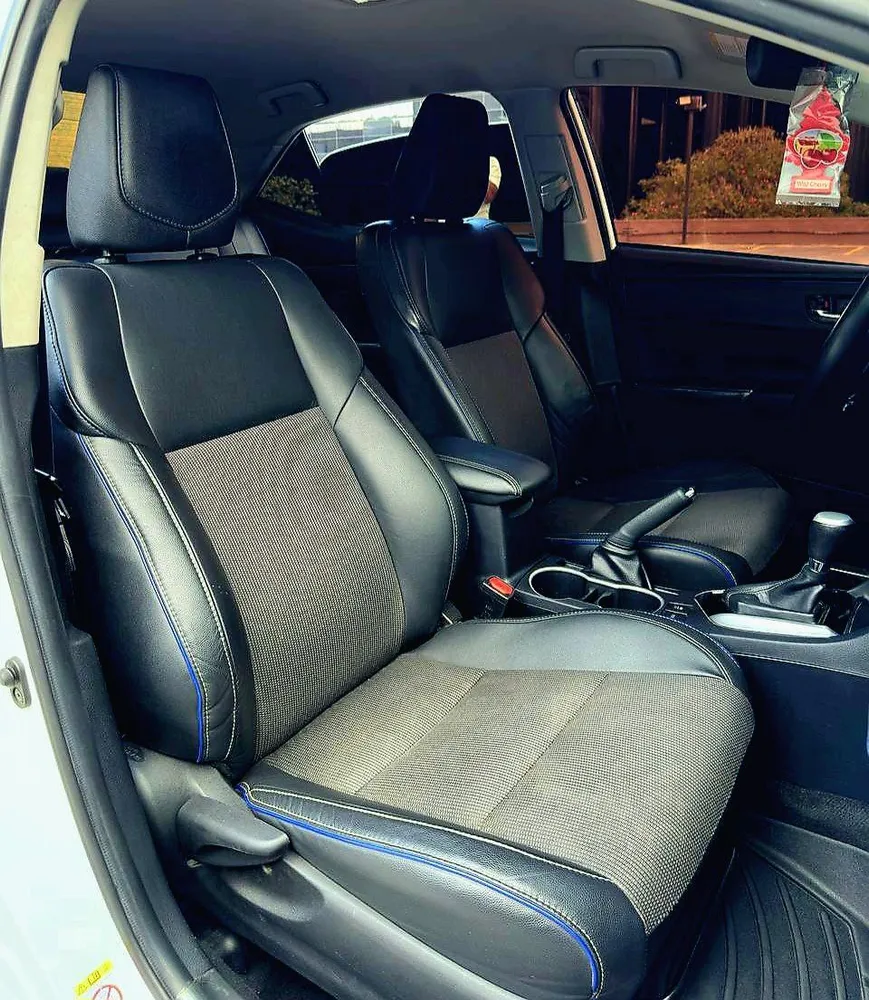 Sedã Toyota Corolla SE 2018 en Caracas — foto 15