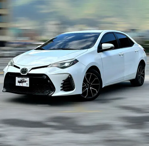 Sedã Toyota Corolla SE 2018 en Caracas