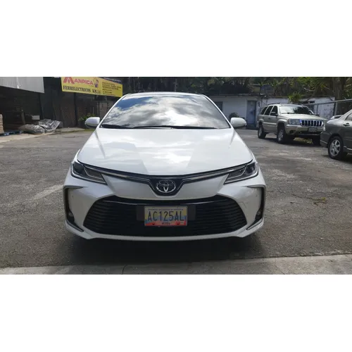 Sedã Toyota Corolla SEG 2022 en San Antonio — foto 2