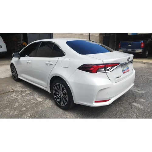 Sedã Toyota Corolla SEG 2022 en San Antonio — foto 3