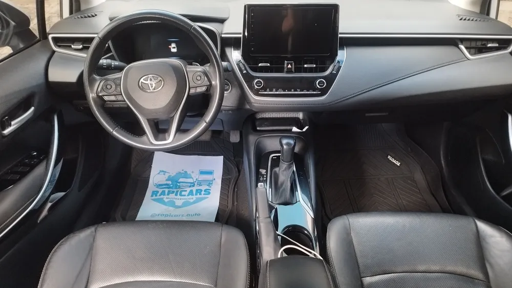 Sedã Toyota Corolla SEG 2022 en San Antonio — foto 9