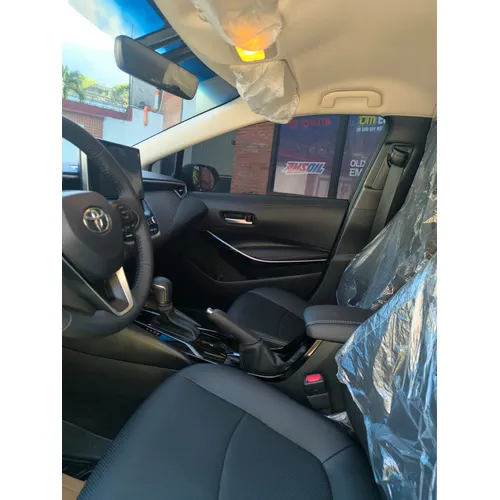 Sedã Toyota Corolla SEG 2025 en Caracas — foto 7