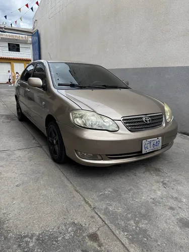 Sedã Toyota Corolla Sensación 2006 en Maracay