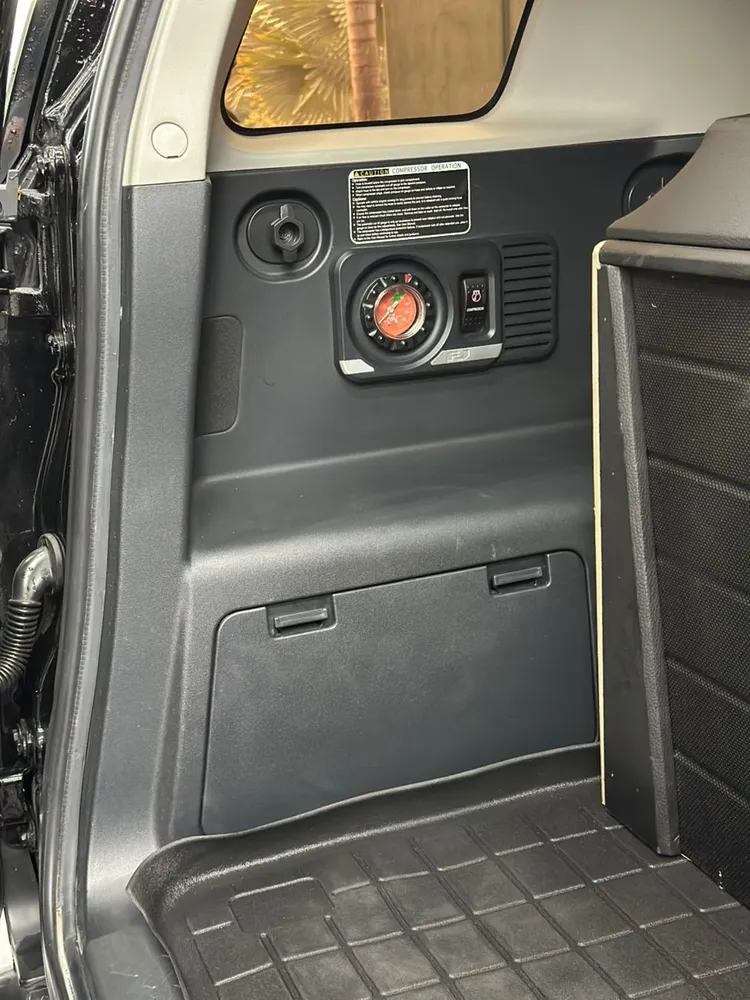 Caminhonete Toyota FJ Cruiser 2016 en Caracas — foto 9