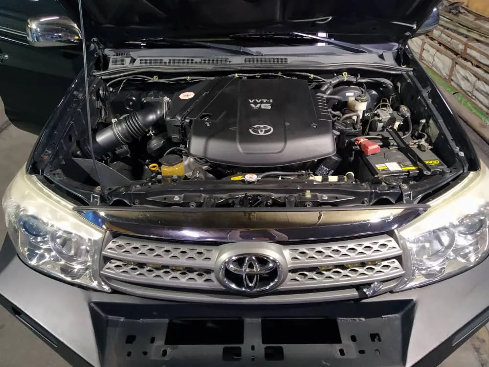 Caminhonete Toyota Fortuner 2010 en Caracas — foto 13