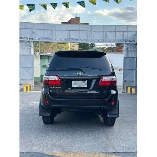 Off-Road Toyota Fortuner SR 2011 en Maracay — foto 7