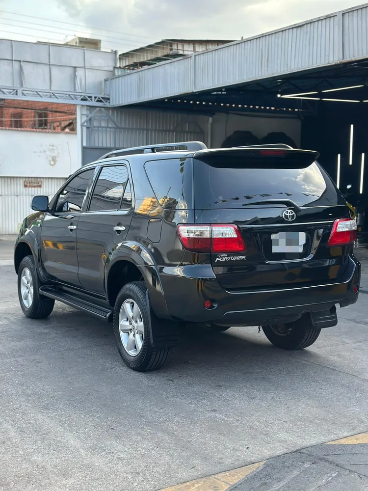 Off-Road Toyota Fortuner SR 2011 en Maracay — foto 10