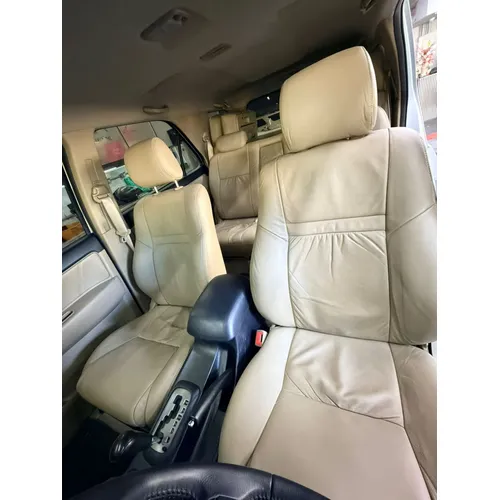Caminhonete Toyota Fortuner 2017 en Caracas — foto 8