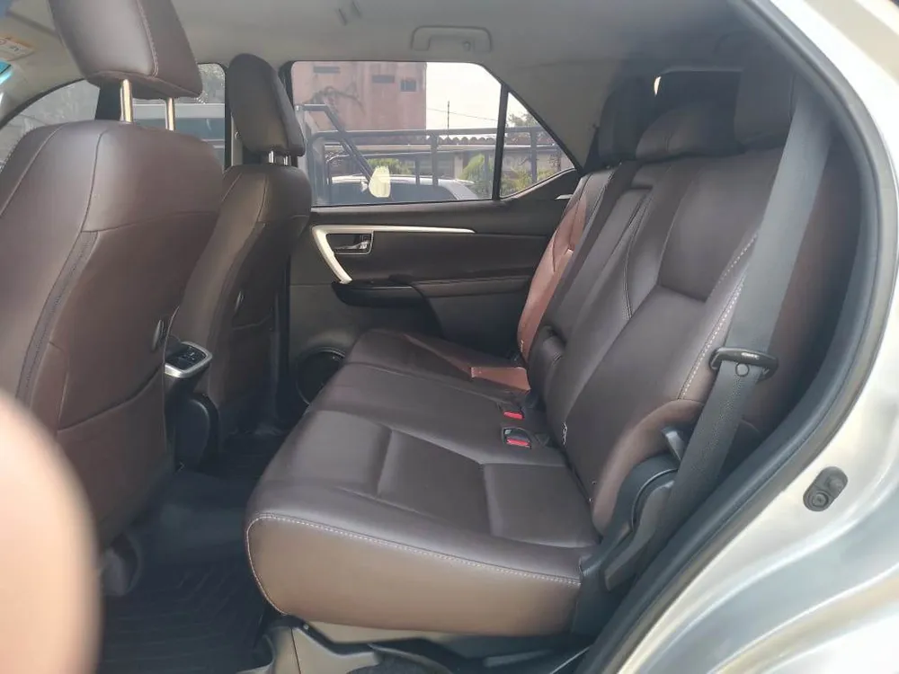 Caminhonete Toyota Fortuner SRX 2020 en Guarenas — foto 13