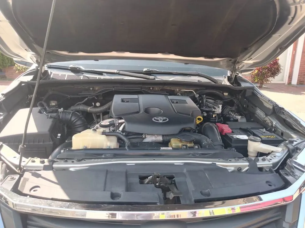 Caminhonete Toyota Fortuner SRX 2020 en Guarenas — foto 15