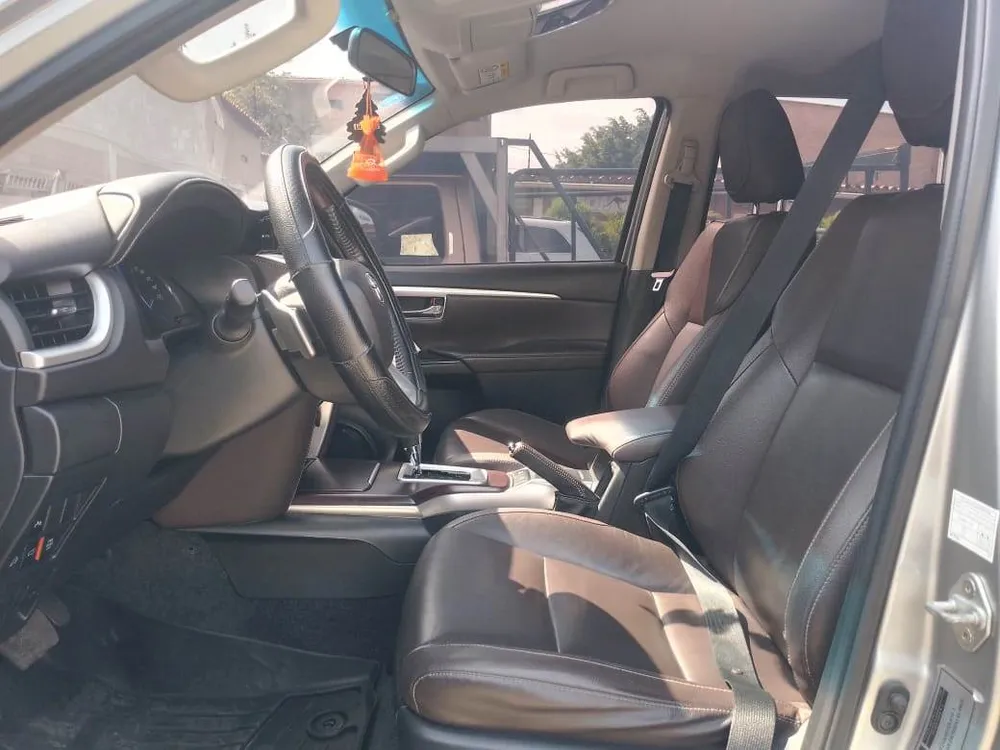 Caminhonete Toyota Fortuner SRX 2020 en Guarenas — foto 9
