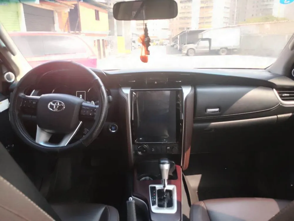 Caminhonete Toyota Fortuner SRX 2020 en Guarenas — foto 10