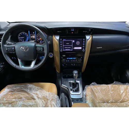 SUV Toyota Fortuner VX.R 2025 en Caracas — foto 4