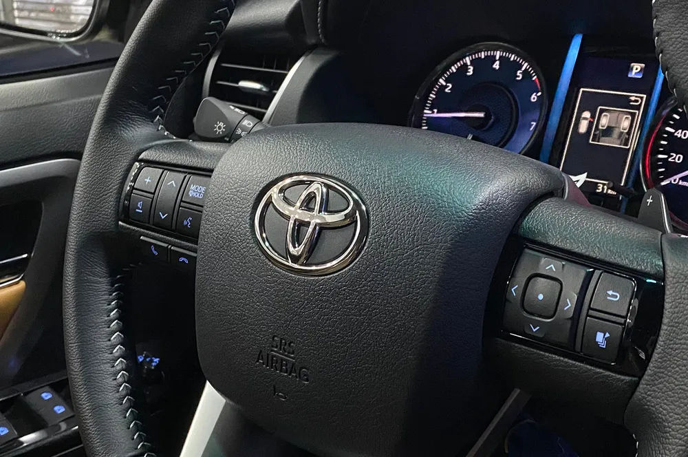SUV Toyota Fortuner VX.R 2025 en Caracas — foto 9