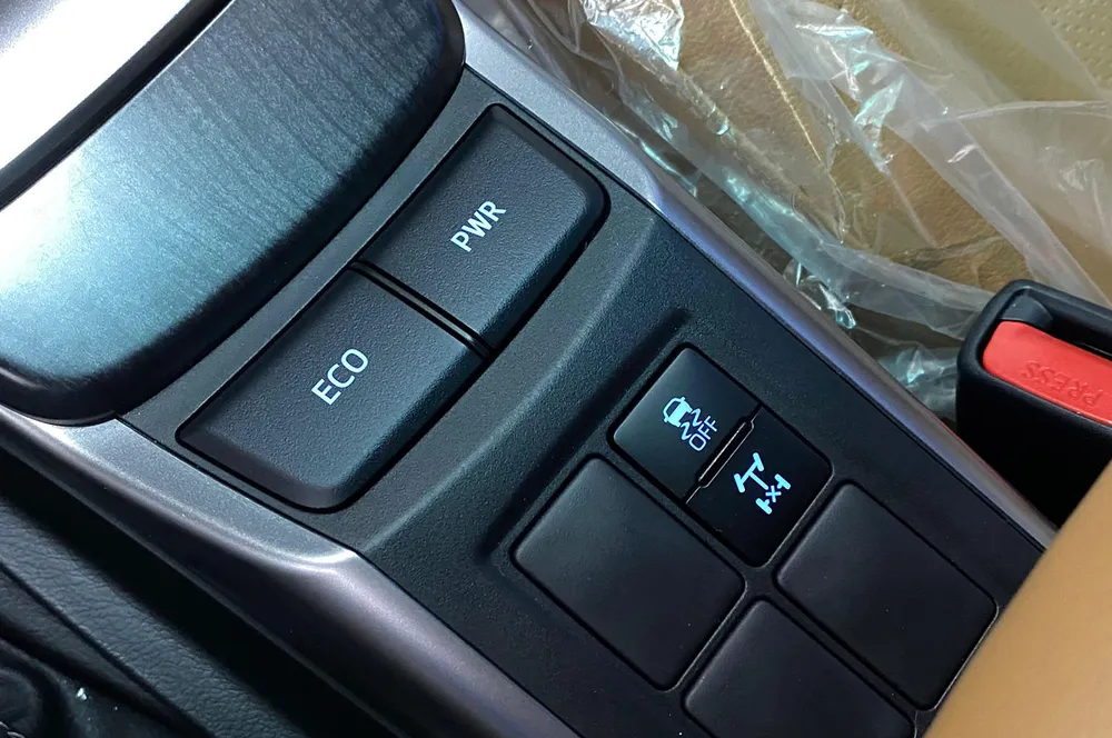 SUV Toyota Fortuner VX.R 2025 en Caracas — foto 10