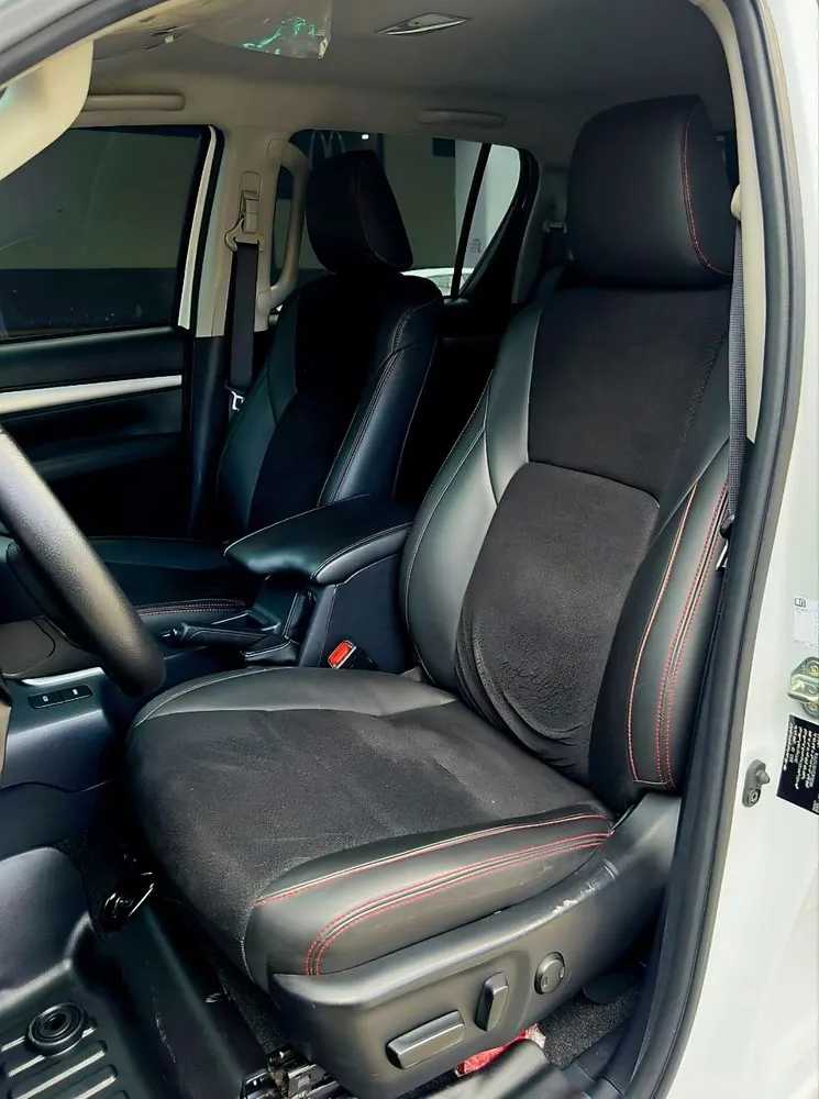 Picape Toyota Hilux SR5 2024 en Caracas — foto 13