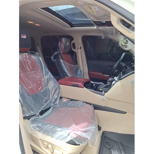 Off-Road Toyota Land Cruiser 300 2023 en Maracay — foto 8