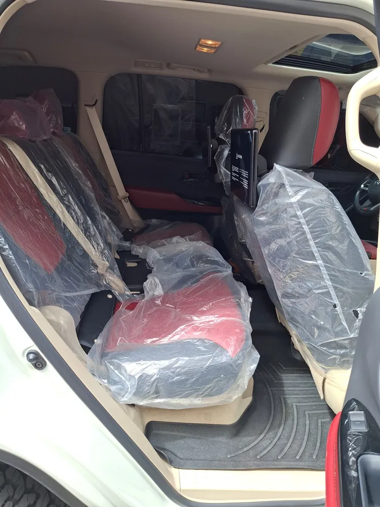 Off-Road Toyota Land Cruiser 300 2023 en Maracay — foto 9