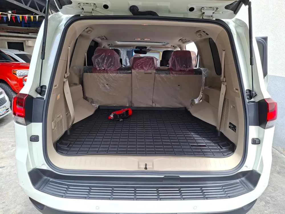 Off-Road Toyota Land Cruiser 300 2023 en Maracay — foto 10